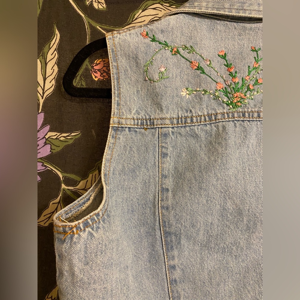 Faded Glory - Denim Vest - Picture 8 of 9